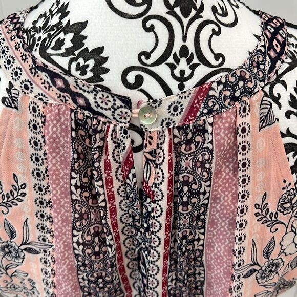 danielrainn Lightweight Floral tank blouse sleeveless size Small - Picture 4 of 5